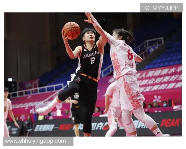 杭州羽毛球队在世界锦标赛积分榜上以63分稳居第一名展现强劲实力 杭州羽毛球队在世界锦标赛积分榜上以63分稳居第一名展现强劲实力