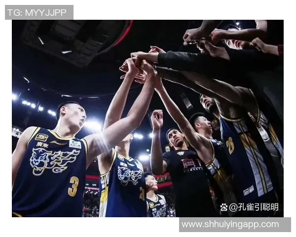 川篮对决广东男篮争夺CBA季后赛席位的关键战役即将上演 川篮对决广东男篮争夺CBA季后赛席位的关键战役即将上演